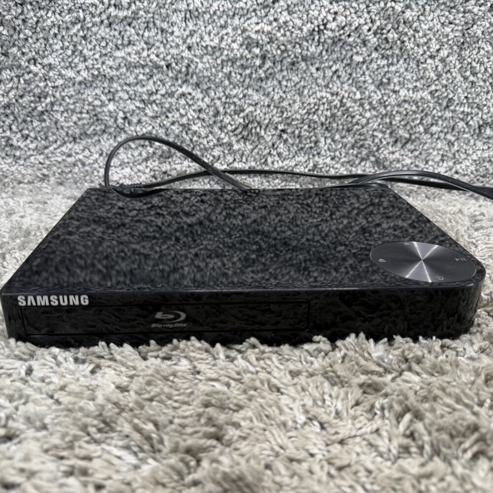 Samsung BD F5900/ZA 3D Blu Ray DVD Player WiFi Smart 1080p No Remote